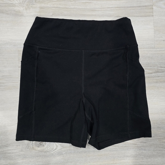 AMERICAN EAGLE Everything Pocket High Waisted 6" Black Bike Shorts Size S - Picture 2 of 6